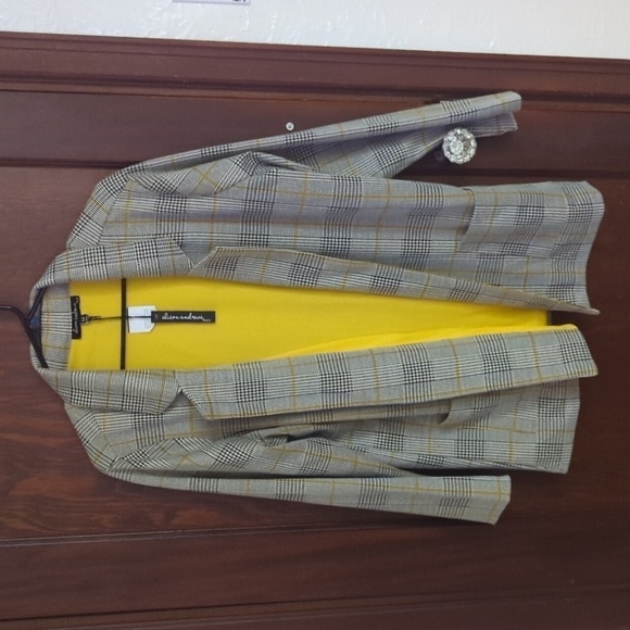 New with Tags Alison Andrews Plus Black, White & Gray Stripe Blazer Size 1X - Picture 1 of 8